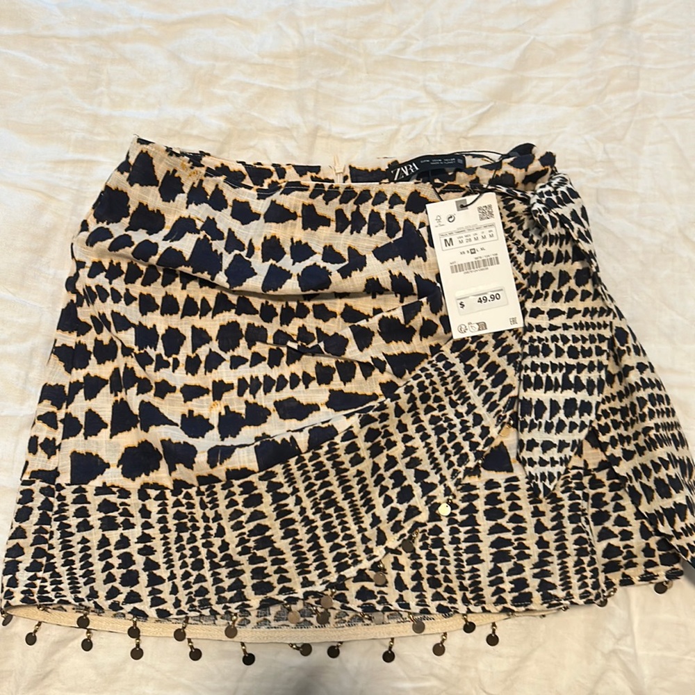 Zara skirt size medium code 9878/124/108